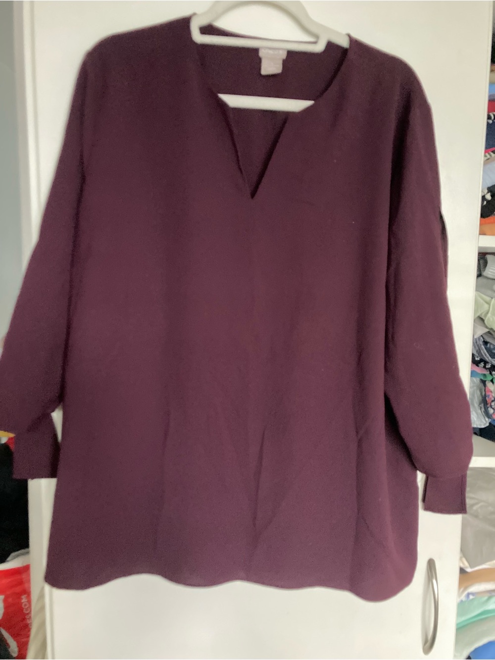 Chico’s Women’s V-Neck Long Sleeve Tunic Top Burgundy / Plum color size 3 XL